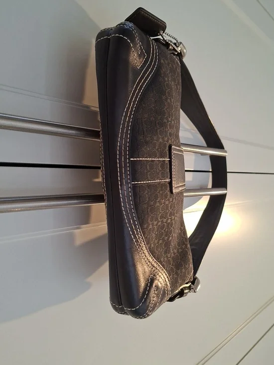 Coach Signature Soho Vintage black monogram shoulder bag in canvas and leather - Picture 7 of 15